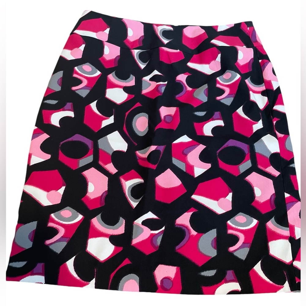 ✨ 4/$20 ✨ Cato black and pink skirt